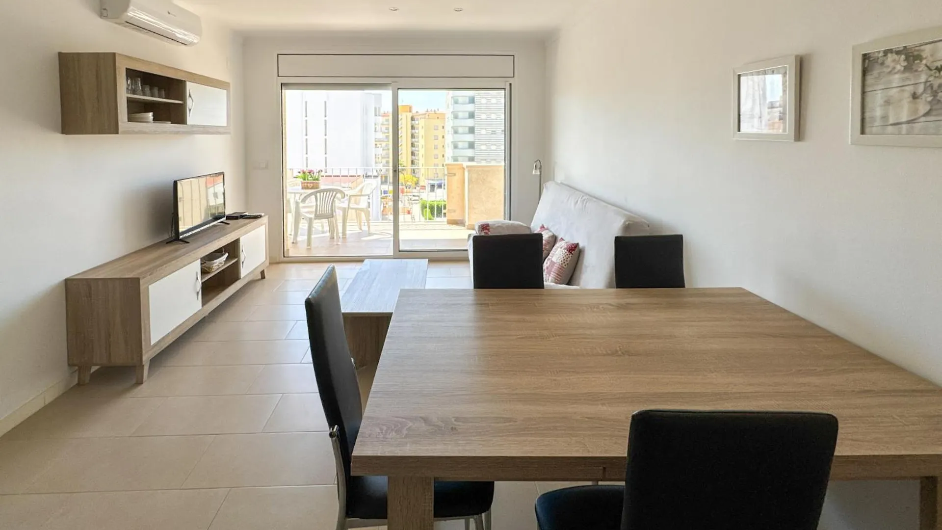 Delta 5º2ª Appartement Roses