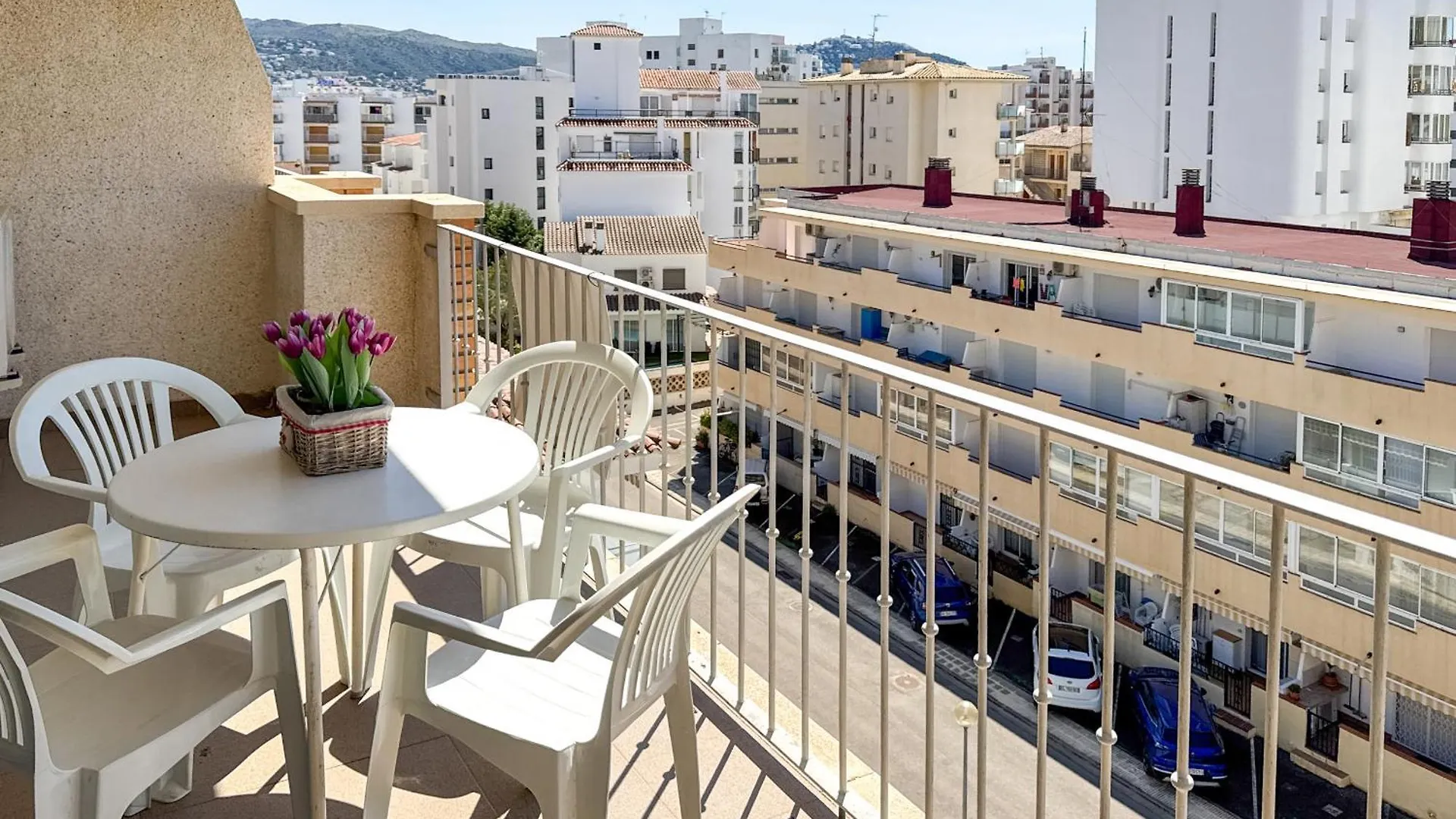 Delta 5º2ª Apartment Roses